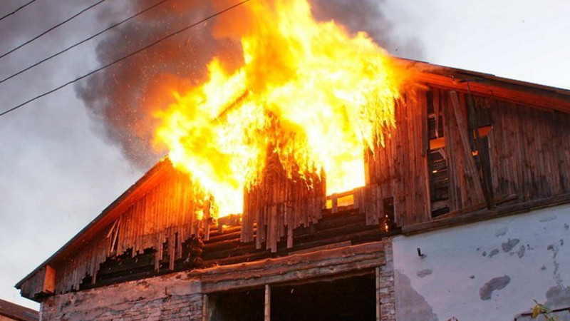 Gədəbəydə yanğın oldu