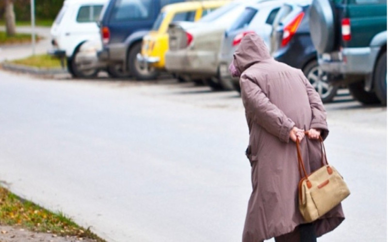 Gəncədə yük maşını 59 yaşlı qadını vuraraq öldürüb