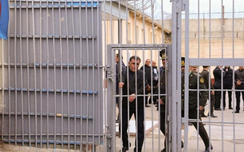 Amnistiya ilə cəzası 6 ay azaldılacaq məhkumların dairəsi