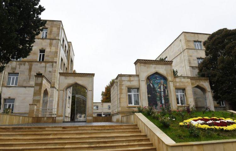 Gəncədə məktəbli qayçı ilə şagird yoldaşına xəsarət yetirib