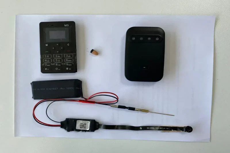 Gəncədə abituriyentlərə xüsusi ayaqqabı hazırlayan pinəçinin də başı ağrıdı