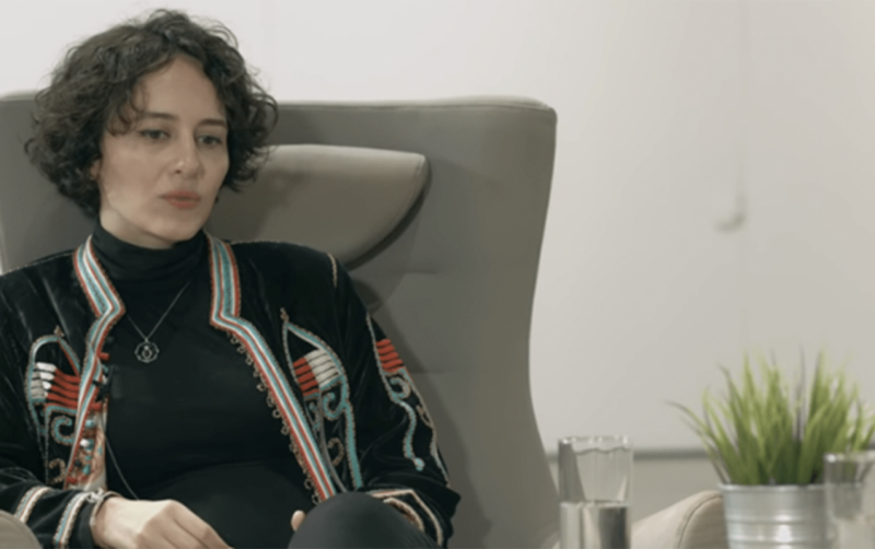 Suada Qarayeva Məhsəti filminə görə üzr istədi