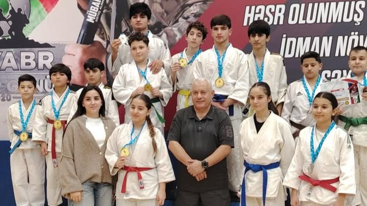 Gəncə yeniyetmələri 13 medal qazandılar