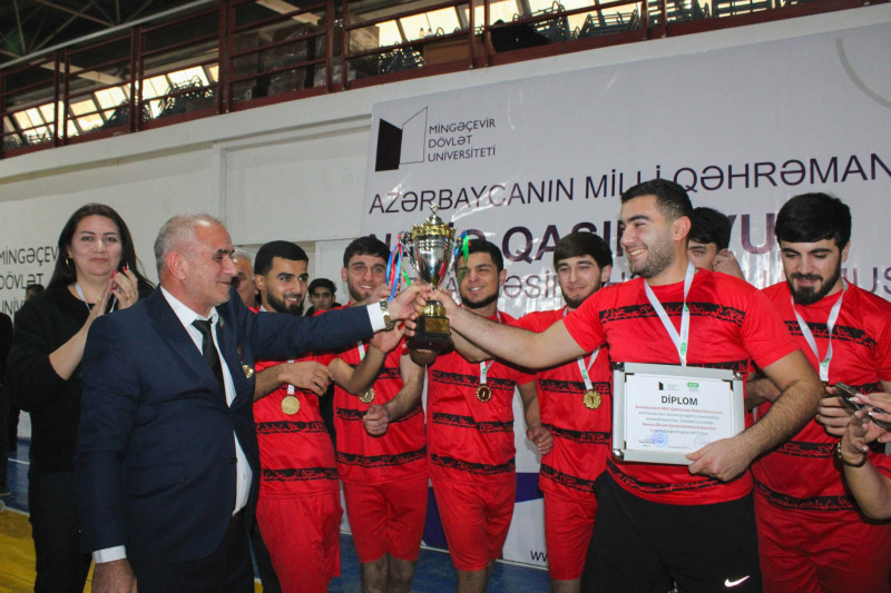 GDU region universitetləri arasında qalib oldu