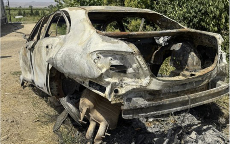 5 ilin Mercedesi yanıb kül oldu, sahibi şikayətçidir