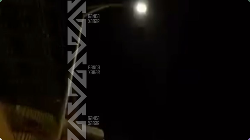 Gəncədə göz vuran küçə lampası