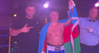 Boksçumuz Misirdən qələbə ilə dönüb