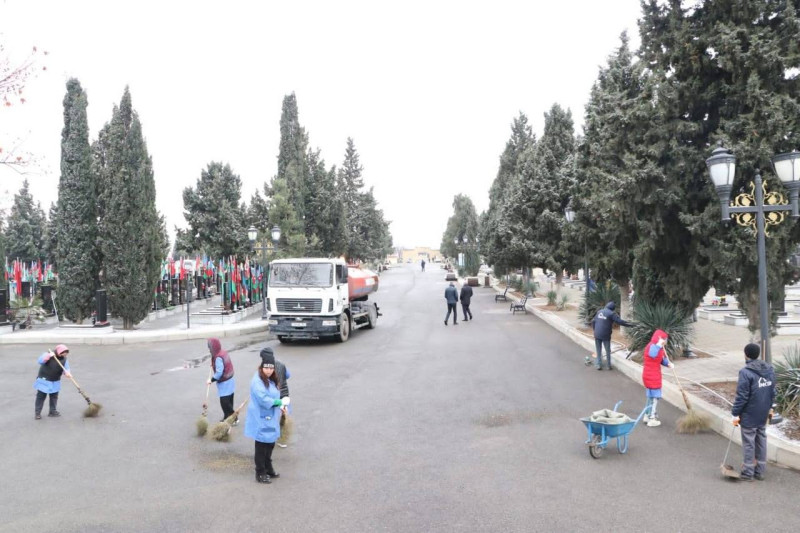 Gəncədə 20 Yanvar faciəsinin 36-cı ildönümü ilə bağlı təmizlik işləri görülüb
