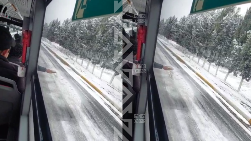Gəncədə BakuBus əməkdaşı avtobusdan yola duz səpdi
