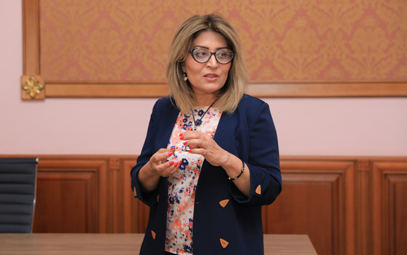 Tanınmış aparıcı karyerasını bitirdi