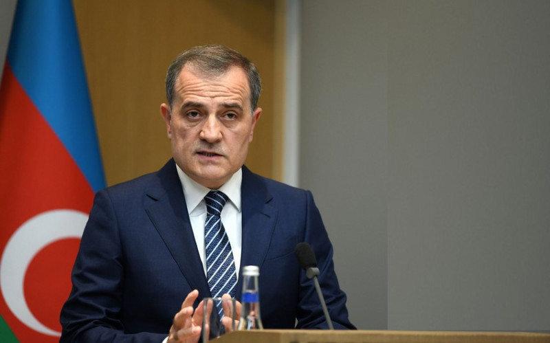 Azərbaycan İrandan bütün diplomatik heyətini çıxarır