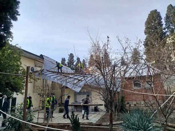 Gəncədə təbii fəlakətin fəsadları aradan qaldırılır