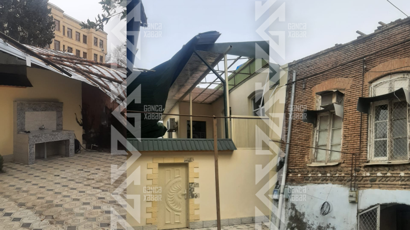 Gəncədə küləyin uçurtduğu evlərin damları hələ də təmir olunmayıb