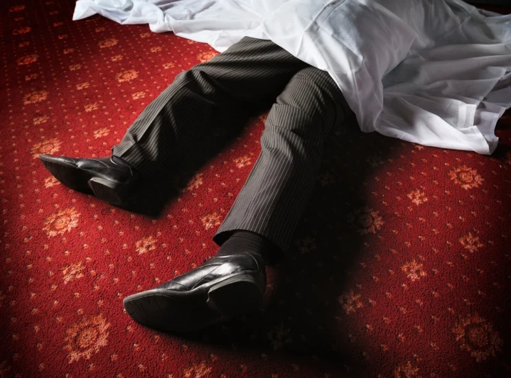 Evdə 60 yaşlı kişinin meyiti tapılıb