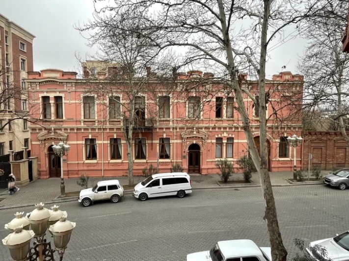 Gəncənin memarlıq incisi: AXC-nin xatirəsini yaşadan bina