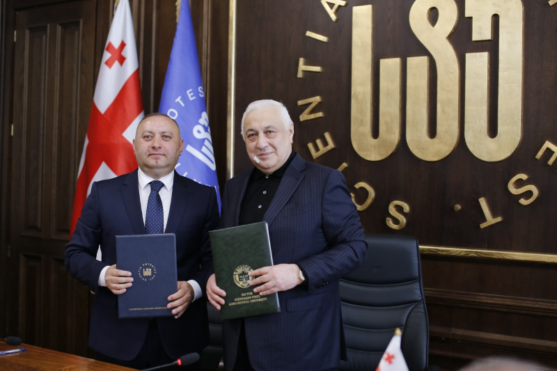 ADAU xarici universitetlə memorandum İMZALADI