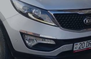 Gəncədə qadın sürücü həmcinsini vurdu