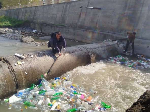 Gəncəçayda təmizlik işləri görülüb