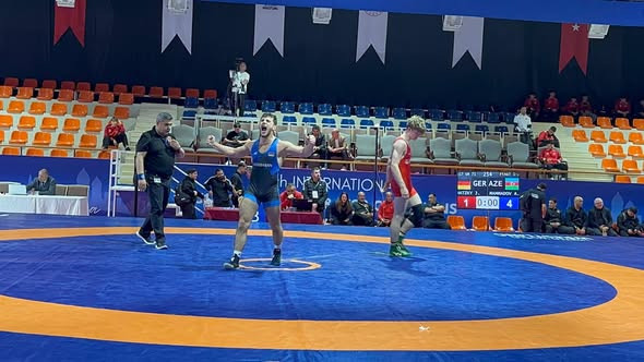 Daha bir GƏNCƏLİ güləşçi Antalyada rəqib tanımadı