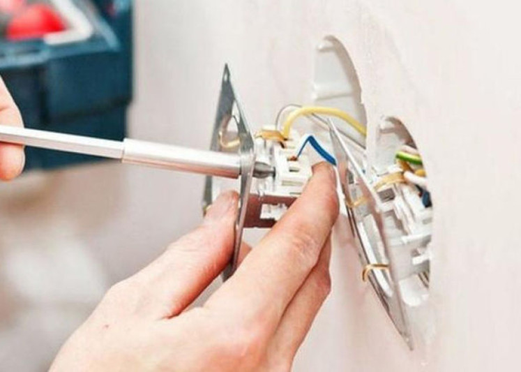 Şəmkirdə kişini cərəyan vurub öldürdü