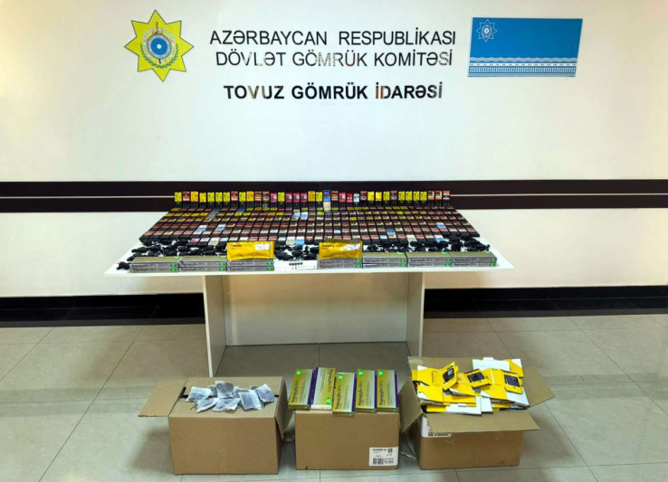 Qaçaqmalçılıq yolu ilə ölkəyə gətirilən 243 mobil telefon aşkarlanıb