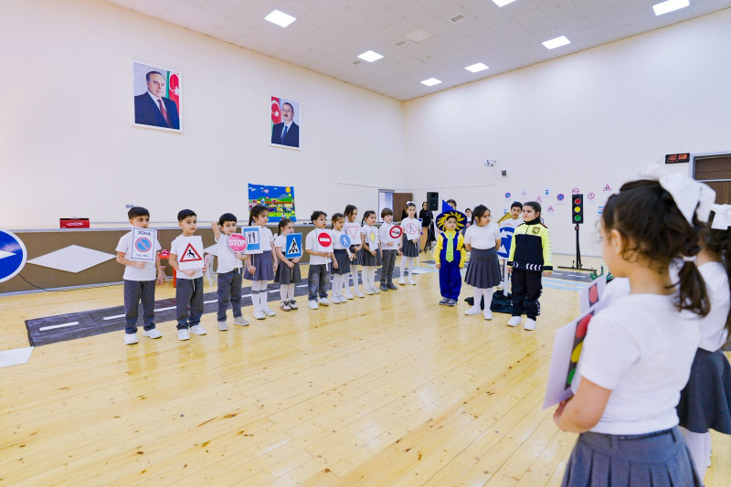 Məktəblilər yol hərəkətinin təhlükəsizliyi ilə bağlı maarifləndirilib