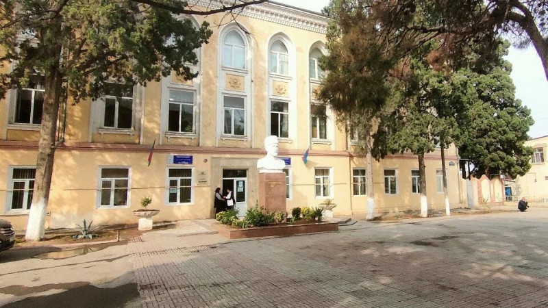 Gəncədə məktəblə bağlı səsləndirilən iddialara görə polis araşdırma aparır - YENİLƏNİB