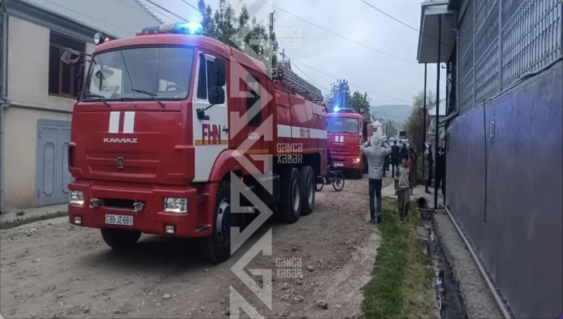Fərdi yaşayış evində yanğın: yardımçı otaq külə döndü
