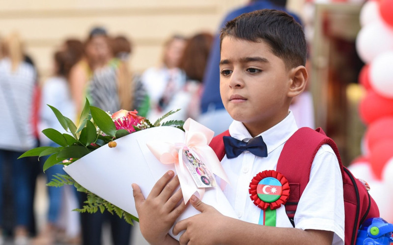 Övladı birinci sinfə gedəcək valideynlərin NƏZƏRİNƏ