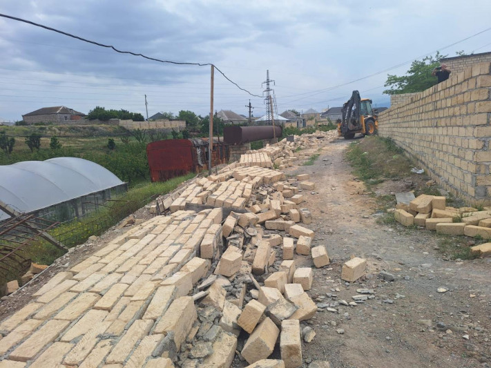 Gəncədə qanunsuz tikililərə qarşı monitorinqlər davam edir