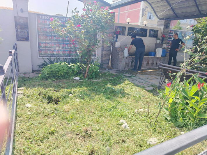 Xəbərimizə ÇEVİK REAKSİYA: Şəhid guşəsi abadlaşdırıldı