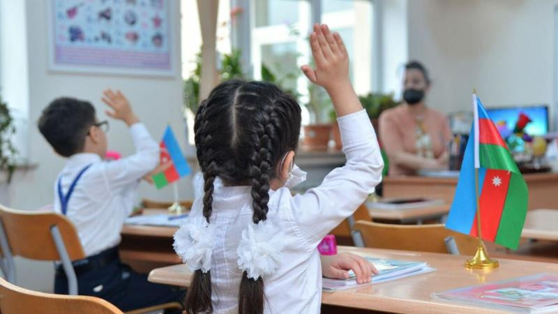 3 məktəb bağlandı: Şagird və müəllimlərin aqibəti necə olacaq?