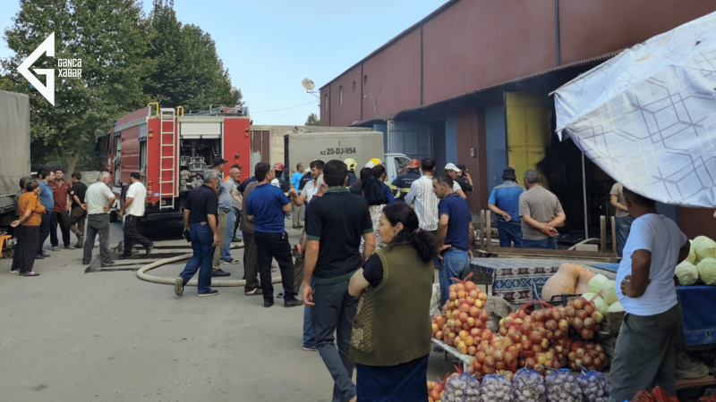 Gəncədə Dubay bazarında yanğın: Qaz balonu alışdı