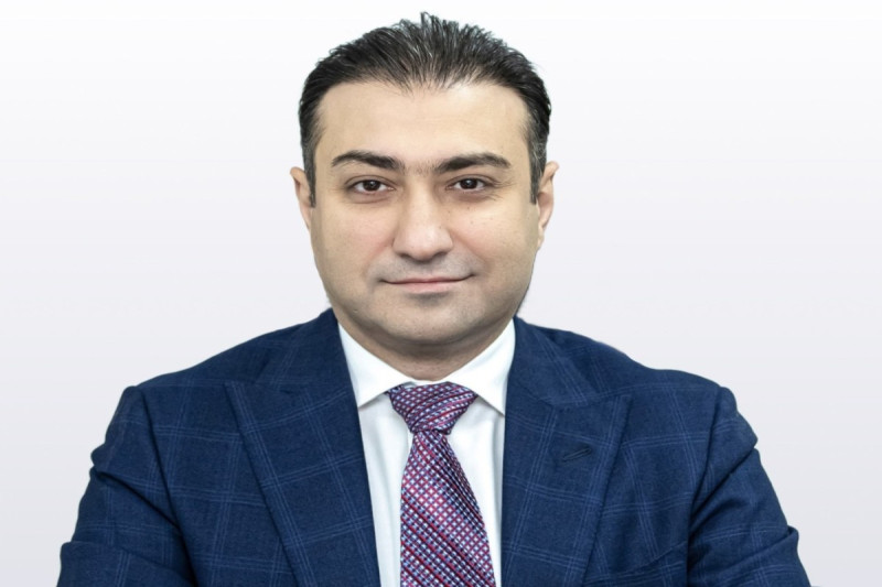 Anar Bayramov: Daha çox nəticə göstərən həkimlərimiz artıq əməkhaqqı almalıdır