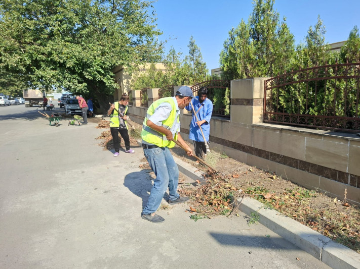 Gəncə İdman Sarayının ətrafı TƏMİZLƏNİB