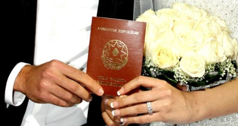 Həbsxanalarda evlənənlərin sayı AZALIB
