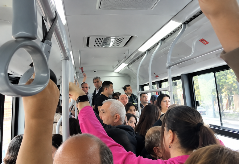 Gəncədə 11 nömrəli avtobuslarla bağlı ŞİKAYƏT