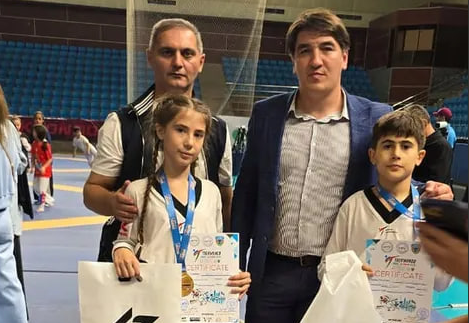 Gəncəli bacı-qardaş beynəlxalq taekvondo turnirində birinci oldular