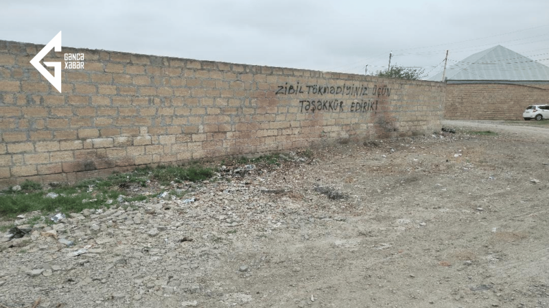 Gəncədə sakinlər zibil qutularının ləğvindən narazıdır