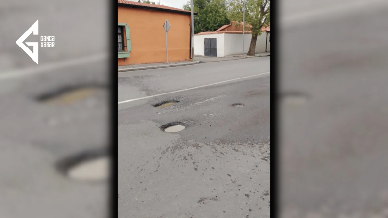 Gəncədə partlayan su borusu bir aydan çoxdur təmir edilmir