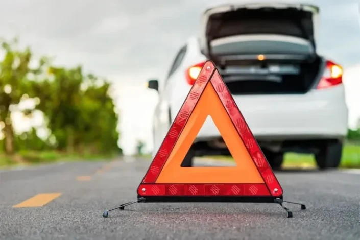 Gəncədə iki piyadanı maşın vurdu