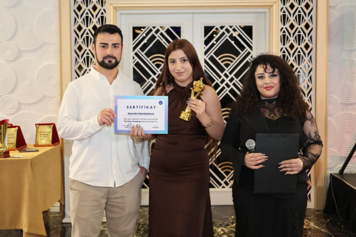 Gəncəli xanım "İlin ən gənc psixoloqu" seçildi