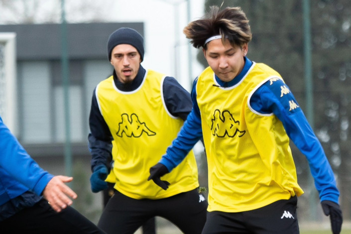 Əzəli rəqiblər üz-üzə!