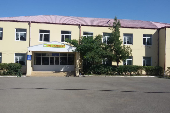 10-a yaxın şagird məktəbdə zəhərləndi