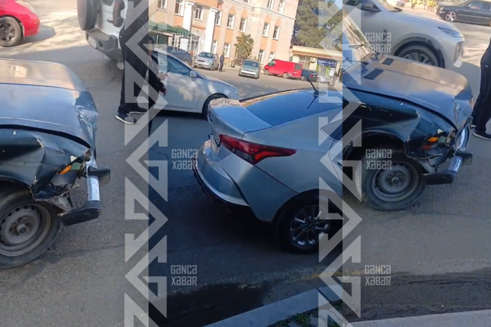 Gəncədə ara məsafəni saxlamayan sürücü qəza törədib