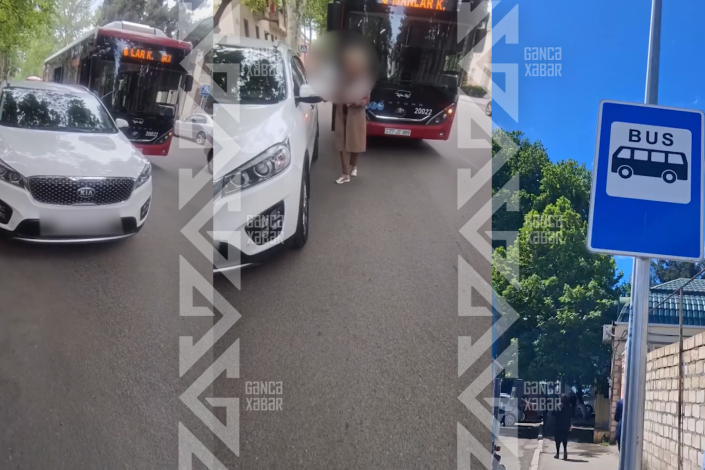 Gəncədə "BakuBus" dayanacaqları MAŞINLARIN əlində qalıb