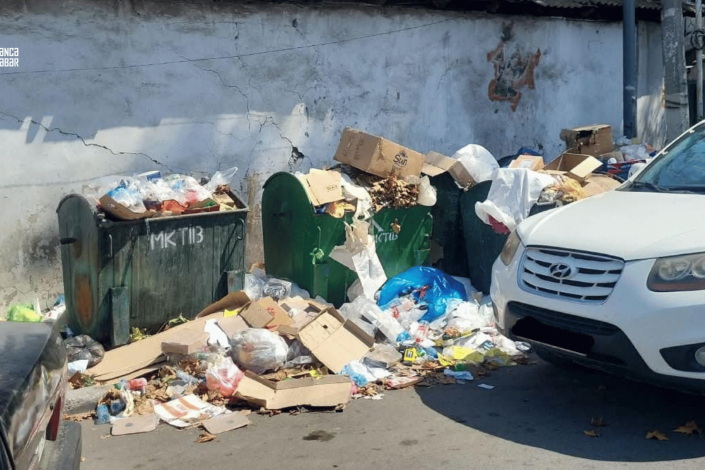 Gəncədə iki ünvanda zibil problemi: sakinlər narazıdır
