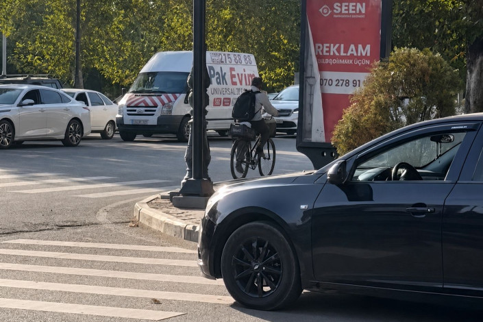 Gəncədə velosiped sürənlərin sayı artır, zolaqlar isə azdır - ŞİKAYƏT
