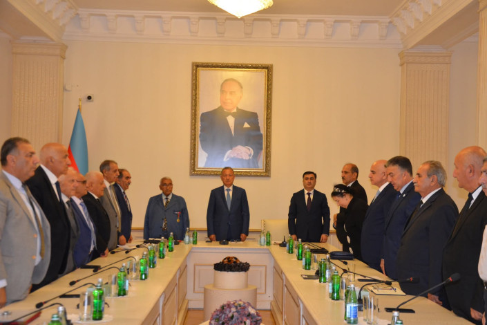 Gəncə ağsaqqalları bir araya gəliblər