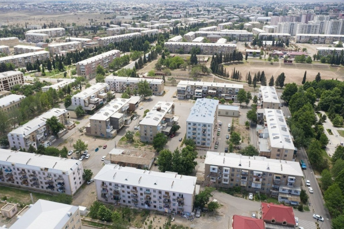 Gəncənin bir sıra küçələri səhər saatlarından işıqsız qalıb